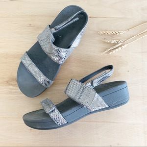 Vionic Metallic charcoal sandals